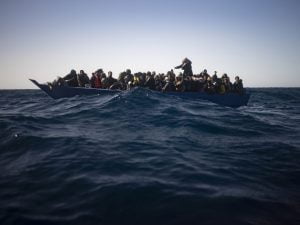 migrants-med-300x225-5061098