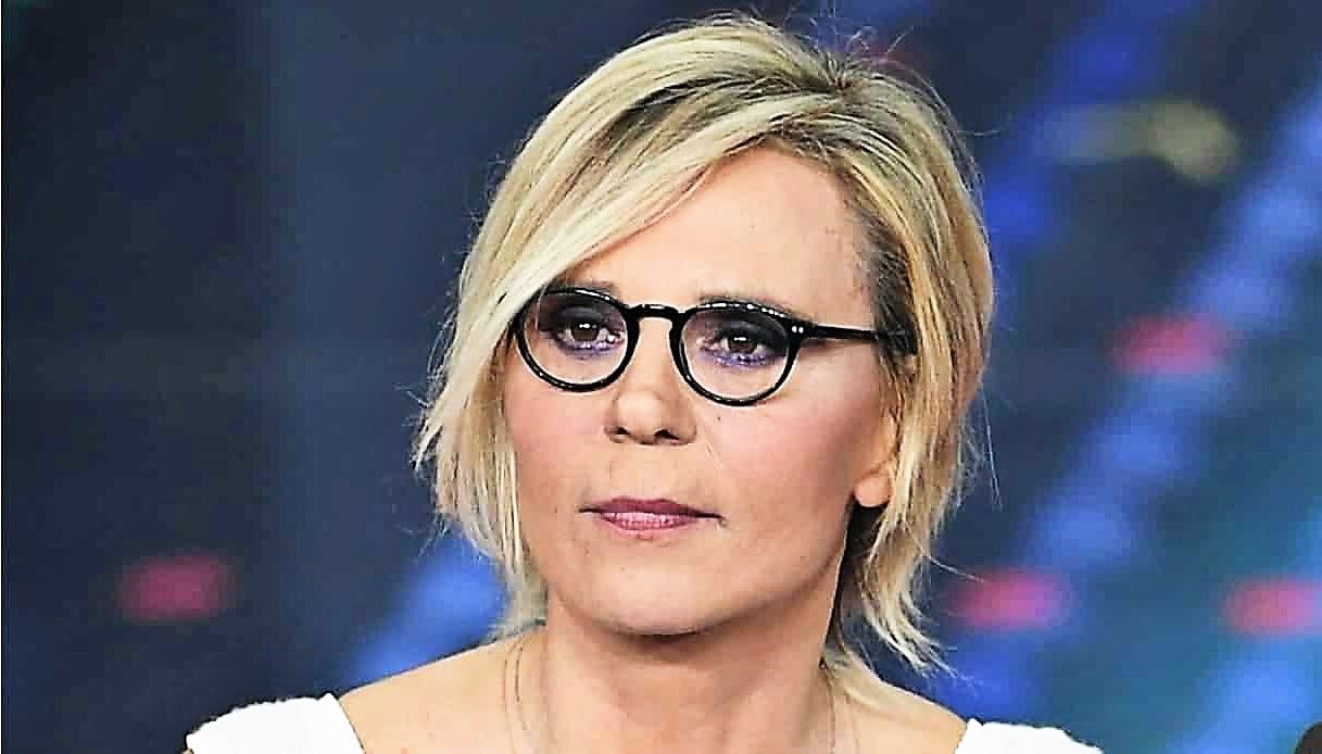 Sapete quanto guadagna Maria De Filippi? La sua SRL ha il fatturato di una multinazionale Sapete quanto guadagna Maria De Filippi? La sua SRL ha il fatturato di una multinazionale
