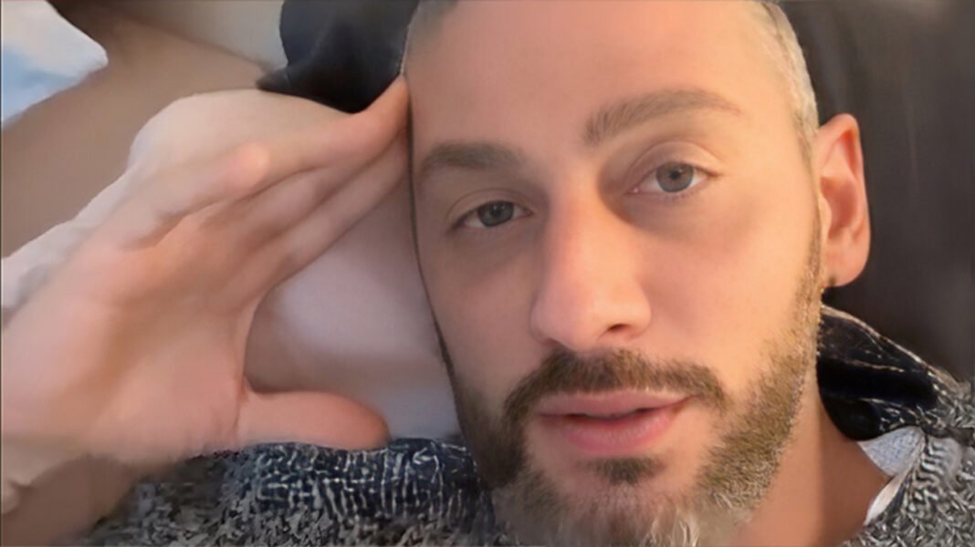 Edoardo Tavassi Lascia L Isola Dei Famosi