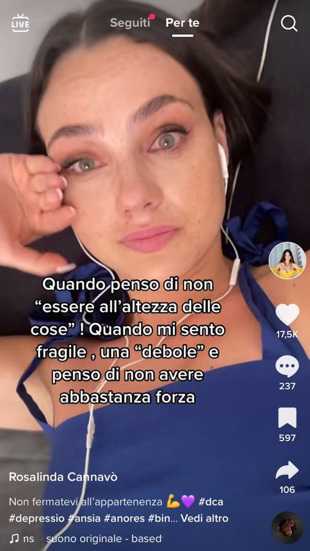 Rosalinda Cannav In Lacrime Sui Social Mi Sento Debole Cosa Sta 