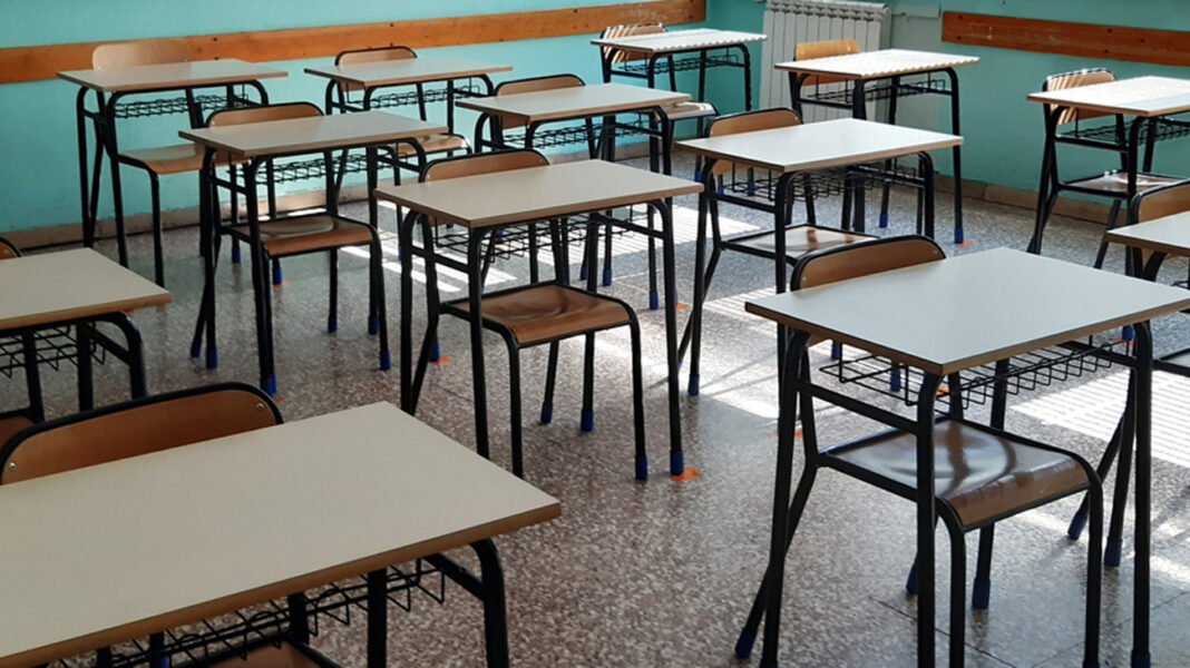 Scuola, il 6 in condotta può essere attribuito liberamente? Ecco cosa dice la Legge Scuola, il 6 in condotta può essere attribuito liberamente? Ecco cosa dice la Legge