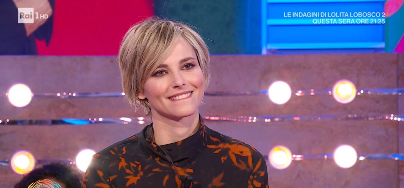 Francesca Fialdini, il nuovo look della conduttrice: taglio perfetto per l’inverno 2023
