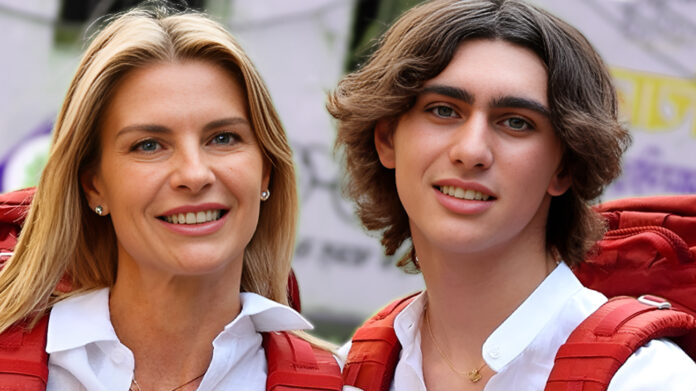 Martina Colombari e suo figlio Achille Costacurta, concorrenti di Pechino Express.