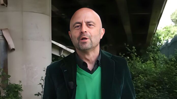 striscia napoli luca abete