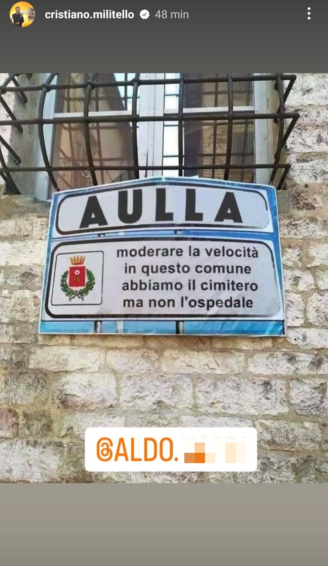 Aulla, comune della Toscana, dove c'è il cimitero ma non l'ospedale. Fonte: cristiano.militello - Instagram