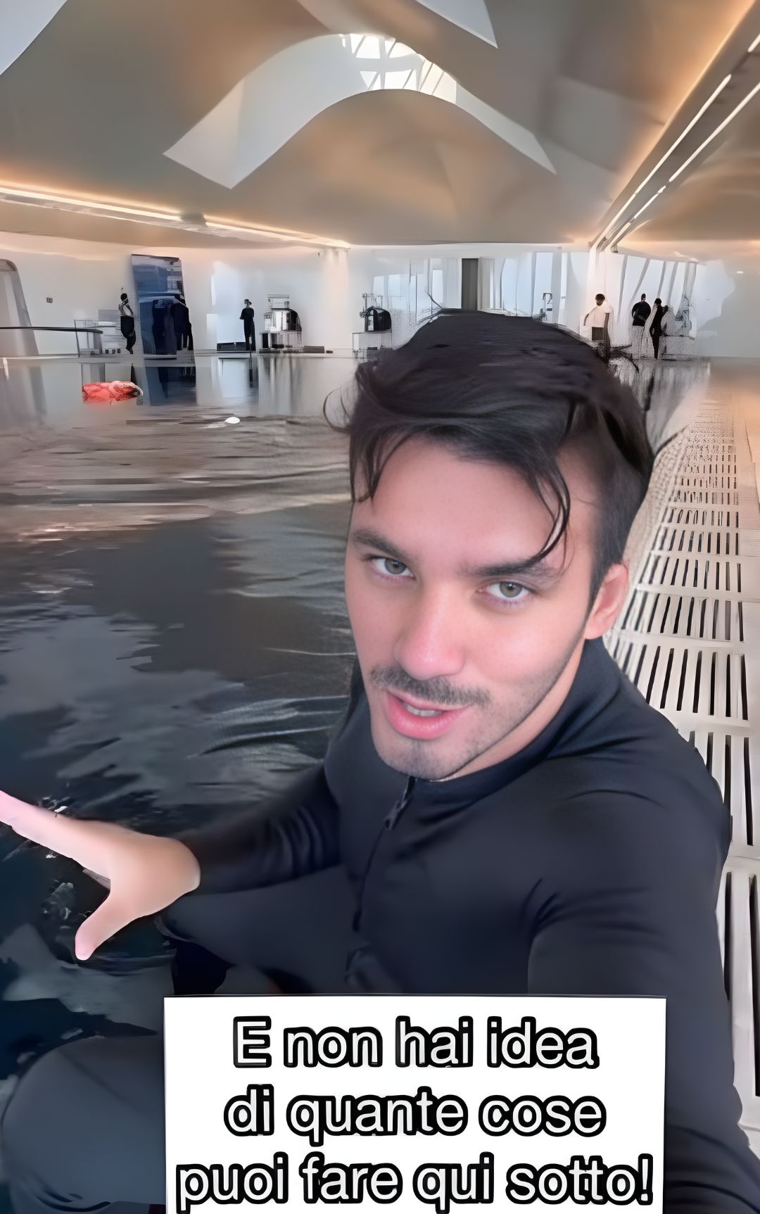 dubai piscina profonda