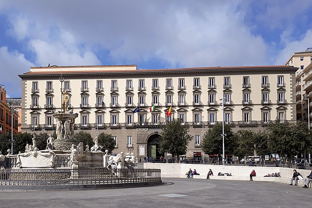 Omicidio a Napoli, De Magistris incolpa Manfredi: