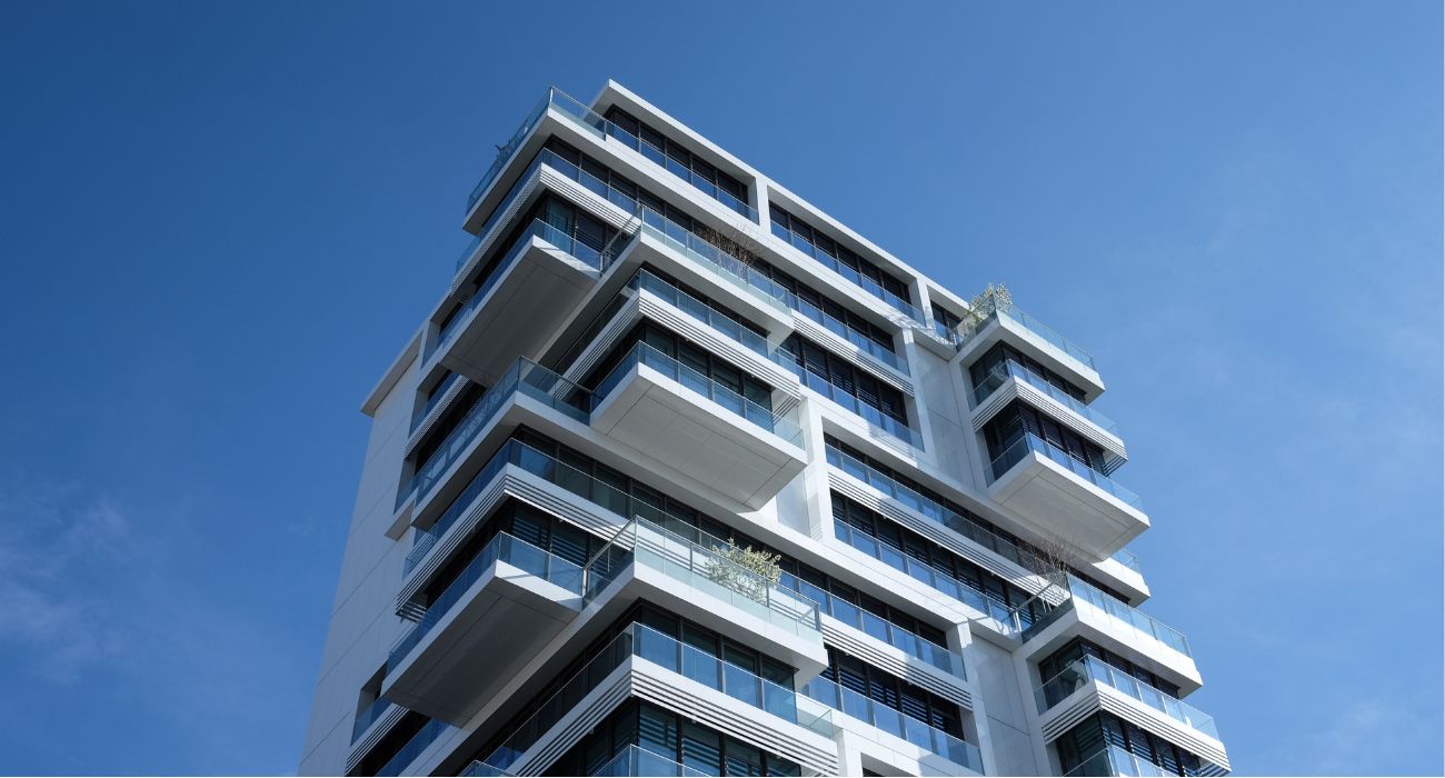 In un condominio italiano spunta un cartello assurdo: "E' severamente vietato..."