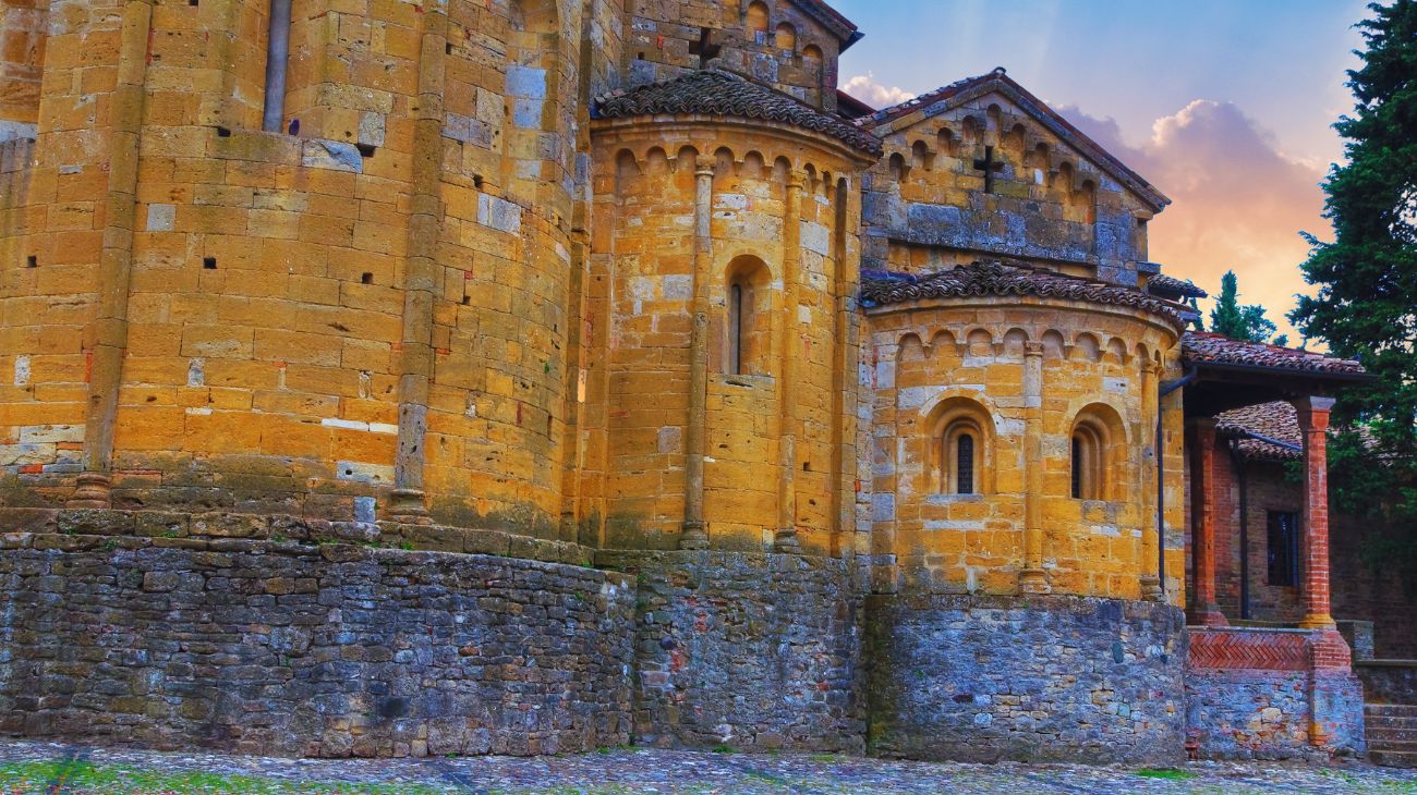 emilia-romagna borgo