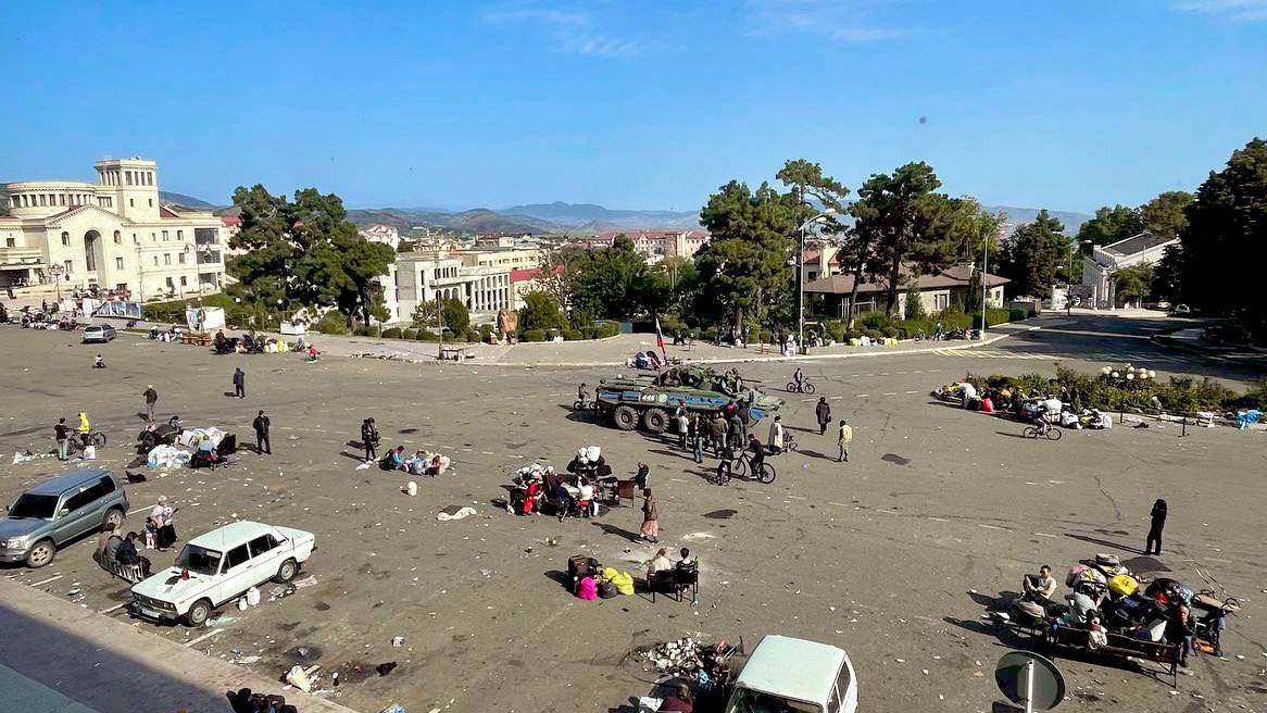 Nagorno-Karabakh, la missione dell'Onu arriva troppo tardi: più di 100.000 sono già scappati