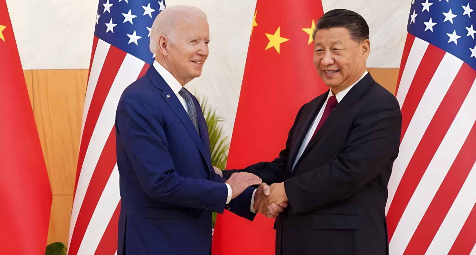 Incontro Xi Jinping - Joe Biden, la previsione di Gianluigi Paragone: "Come cambierà il mondo dopo il vertice tra Stati Uniti e Cina"
