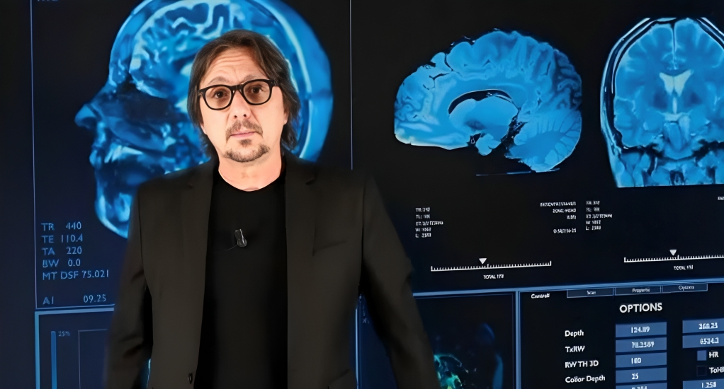 striscia la notizia soldi Marco Camisani Calzolari