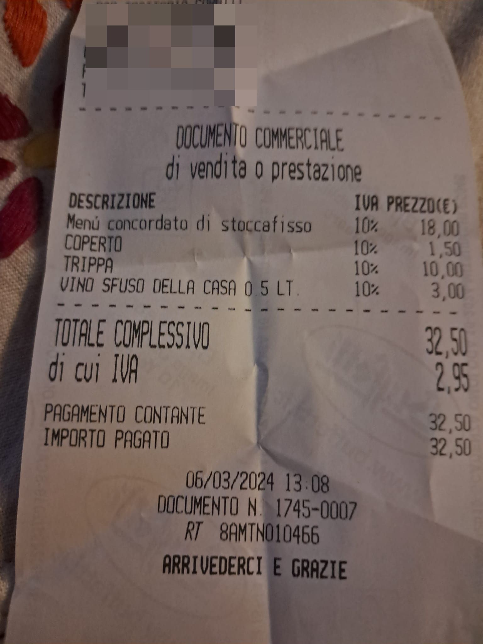 Marche, va in trattoria e si gusta un pranzo a base di stoccafisso: lo scontrino è una piacevole sorpresa