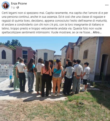 classe liceali tomba prof 1 