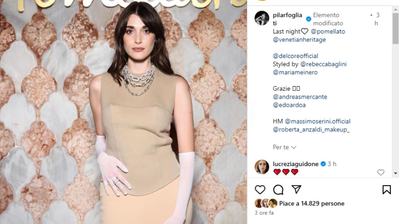 Dal profilo social di Pilar Fogliati, il look scelto è davvero elegantissimo