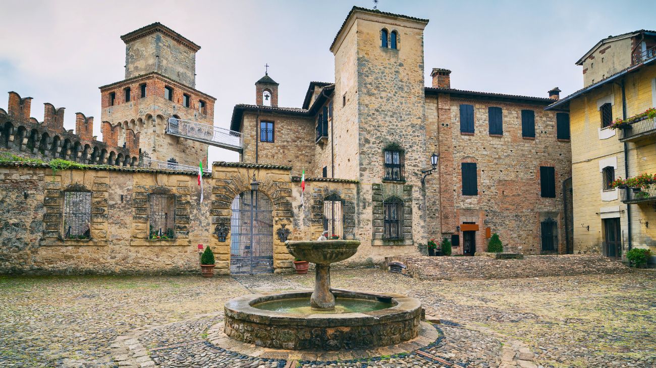 emilia-romagna borgo