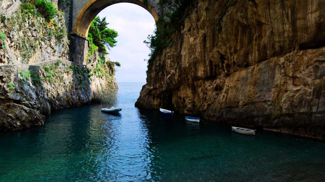 Borgo Campania: Furore