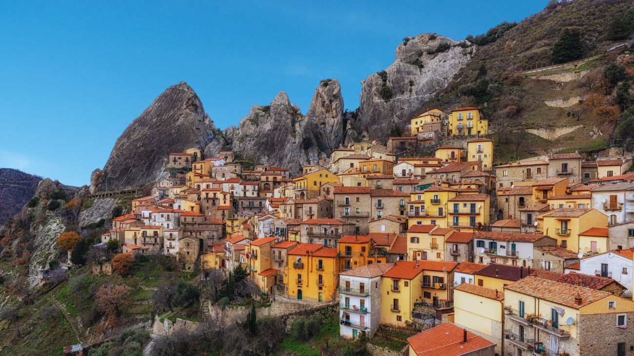 viaggi primavera aprile borghi italiani (1)