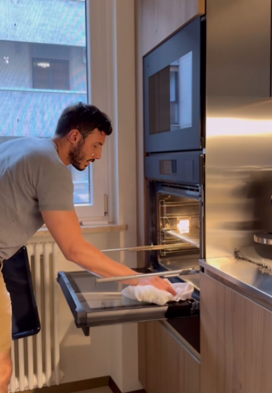 pulire forno