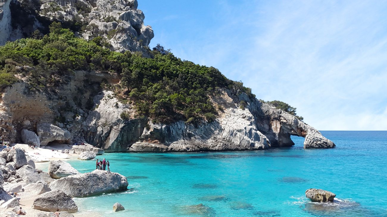La spiaggia italiana che ricorda le Seychelles