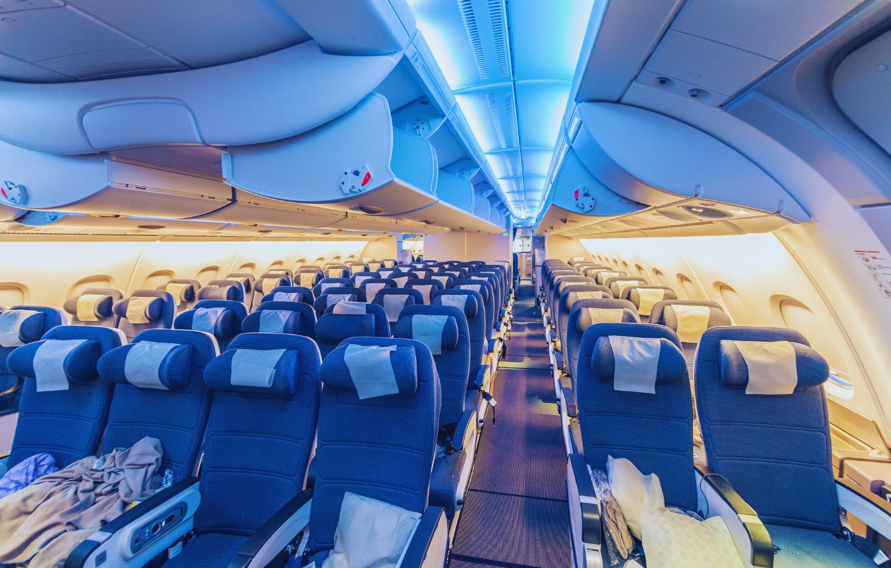 I posti a sedere peggiori, secondo vari esperti di viaggi, sono quelli in fondo all'aereo.