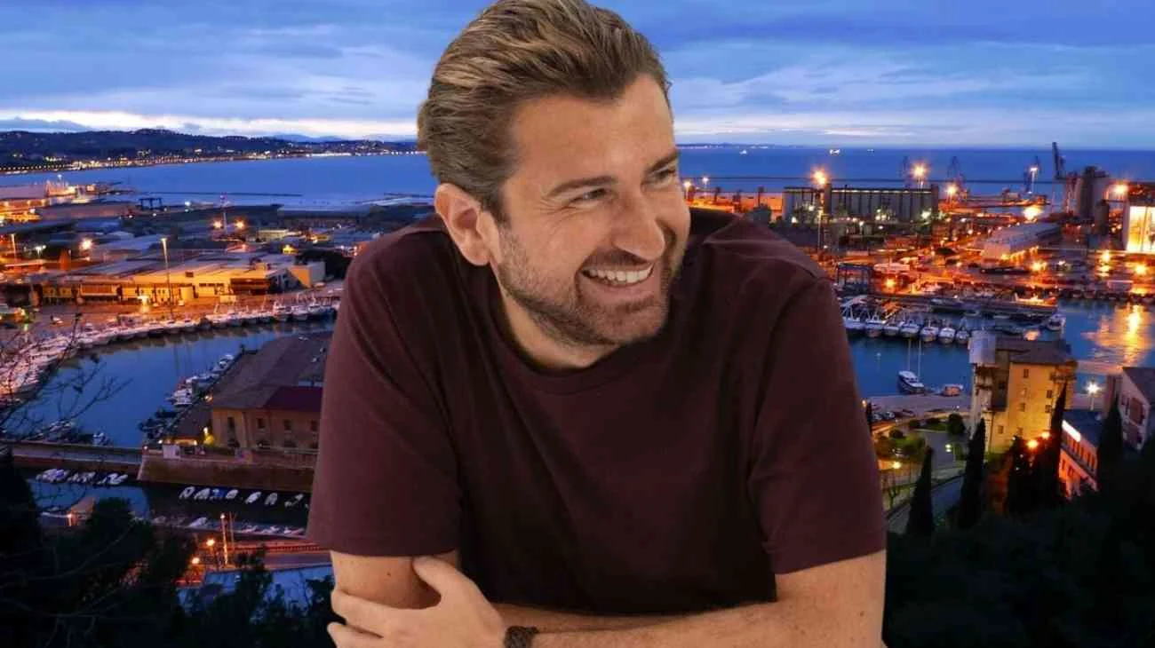 Questa sera in TV una prima assoluta per Alessandro Siani: si tratta di un film da record