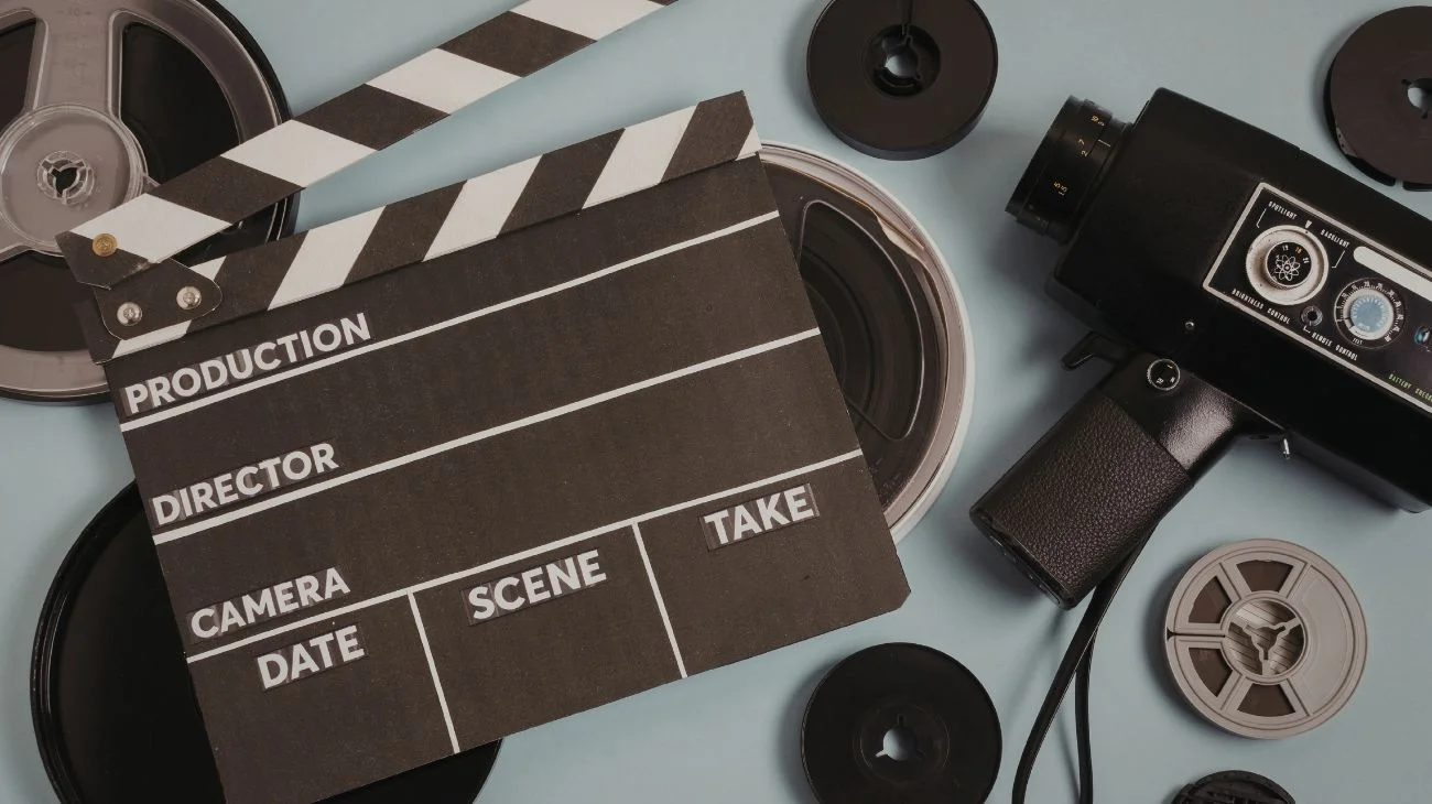 Lui è l'uomo che ha costruito la nostra infanzia: tutti i suoi film sono un cult, non te ne puoi perdere nemmeno uno