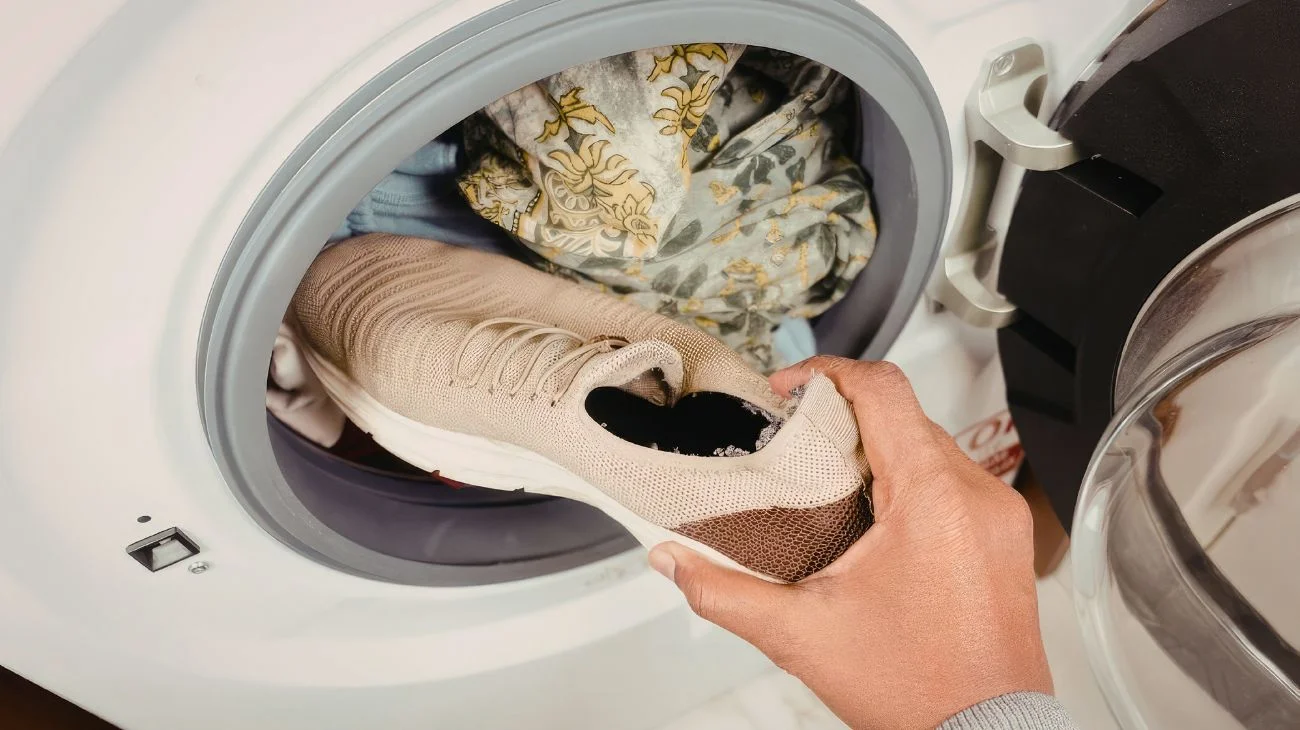 lavare in lavatrice le scarpe