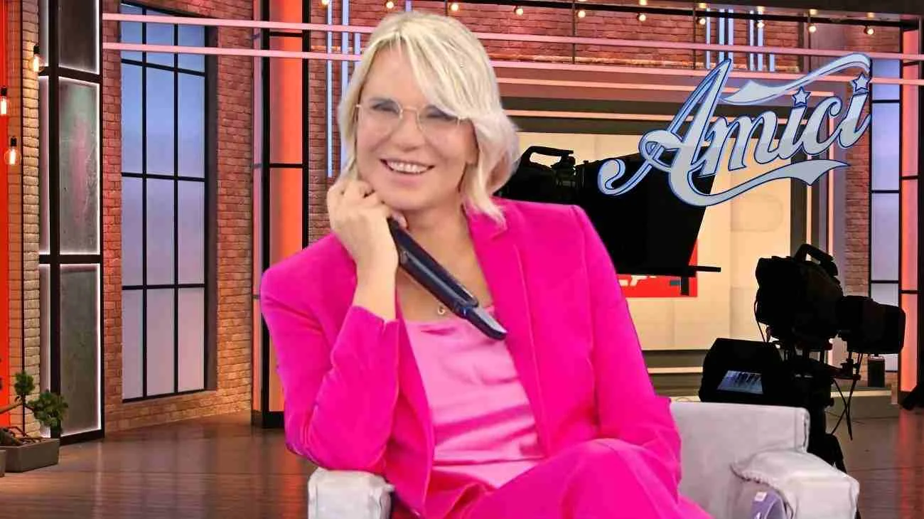 Amici 25, il giudice che va oltre l'esibizione: è lui il migliore di questa edizione