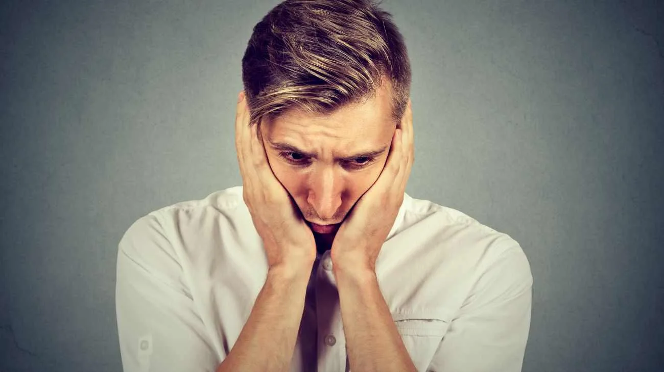 Cos'è il paradosso della felicità e perché il nostro reddito non ci basta mai