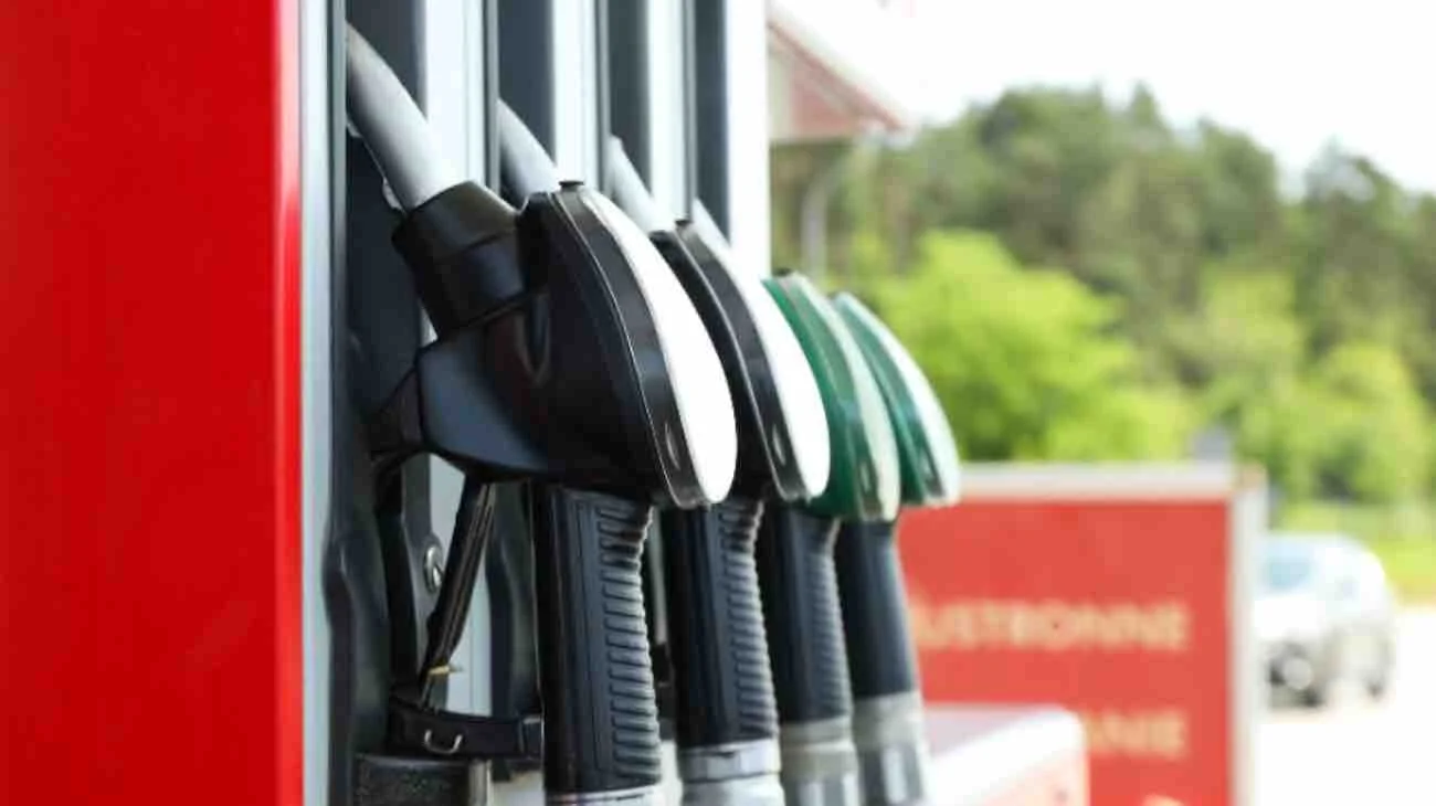 Benzina perché costa così tanto in Italia