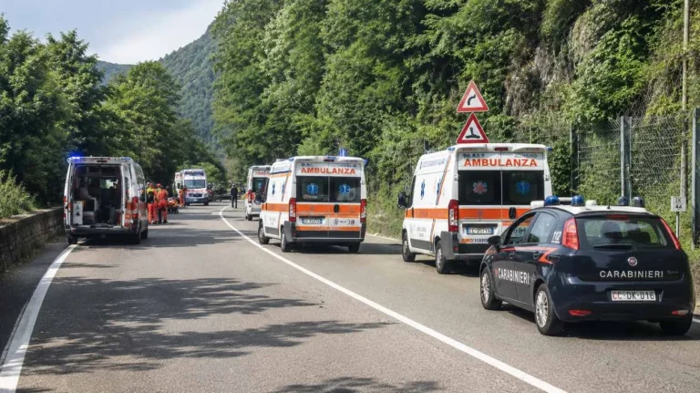 Incidente stradale (Immagine generata con AI) - Tuttonotizie.eu