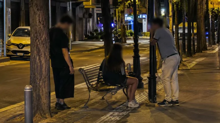 Aggressione a Barcellona (Immagine editata con l'AI) - Tuttonotizie.eu