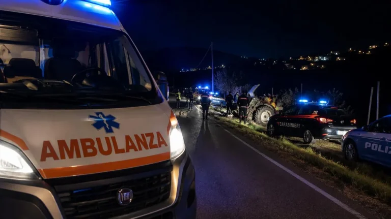 Ambulanza (Immagine generata dall'AI) - Tuttonotizie.eu
