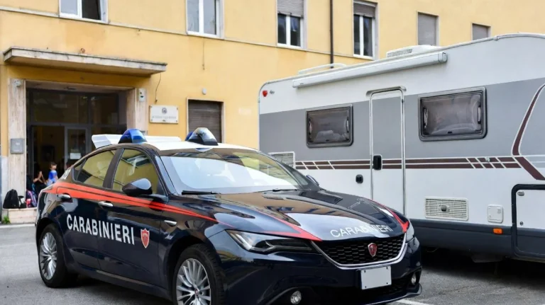 Camper (Immagine creata con AI) - Tuttonotizie.eu
