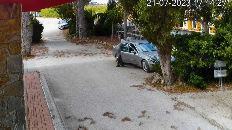 Tentativo di rapina (Immagine editata con AI) - Tuttonotizie.eu