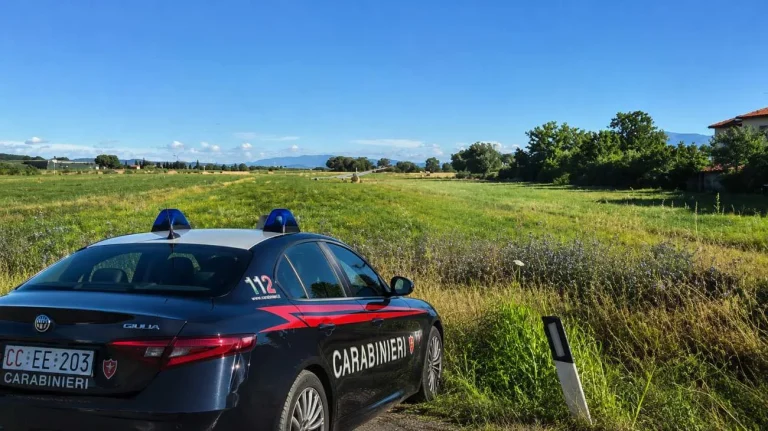 Ultraleggero (Immagine generata dall'AI) - Tuttonotizie.eu