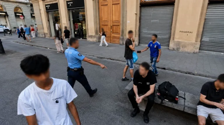 Tentato furto a Firenze (Immagine settata dall'AI) - Tuttonotizie.eu