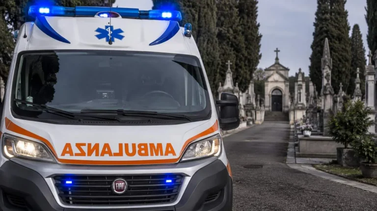 Ambulanza (Immagine generata dall'AI) - Tuttonotizie.eu