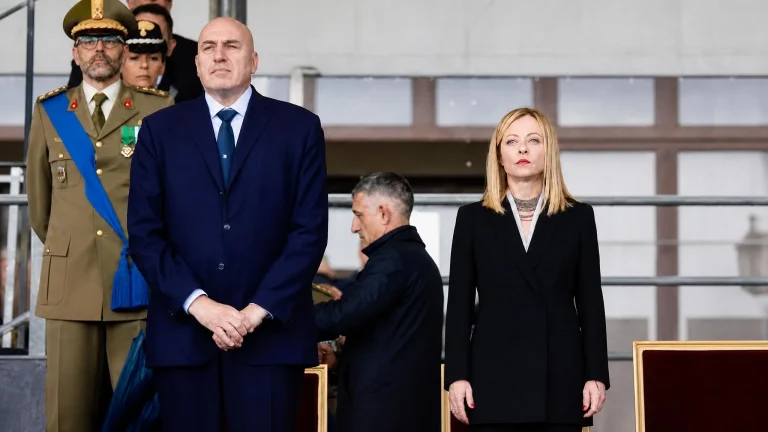 Armi nel porto di Ravenna, l'Avvocatura dello Stato scrive ai giudici: «è in corso una guerra mondiale a pezzi»