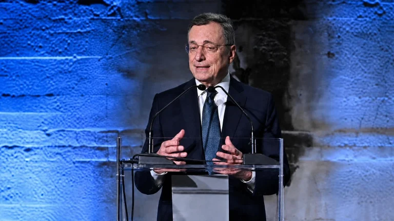 Draghi sulle proteste dei giovani: «Comandano gli anziani». Ma in 7 anni tre governi hanno pagato pensioni anticipate