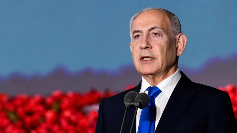 Indagine penale su Netanyahu: le famiglie del 7 ottobre denunciano il premier a 9 giorni dal voto