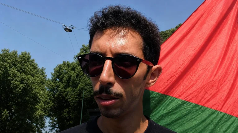Youssef Siher libero, per la gip evocava «disobbedienza civile»: nessun grave indizio in 37 pagine